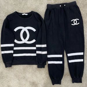 Sweatshirt and pant set